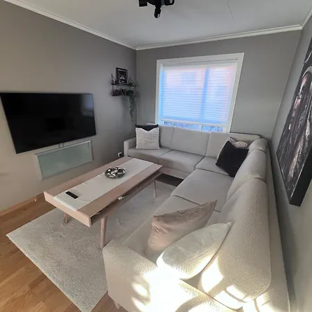 Nydelig Hus Med Utsikt Villaer *